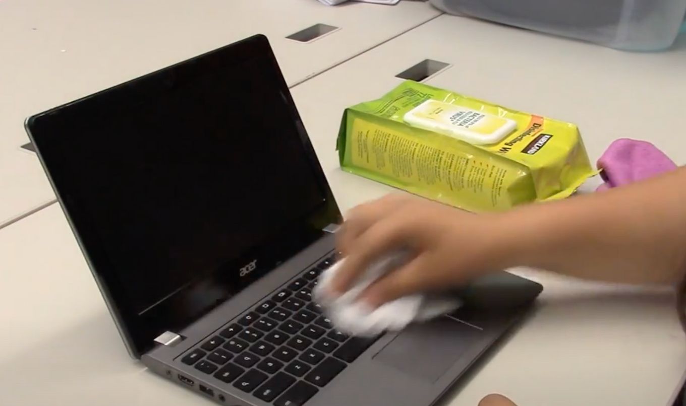 Cleaning Chromebook Keyboard Using Alcohol Wipes