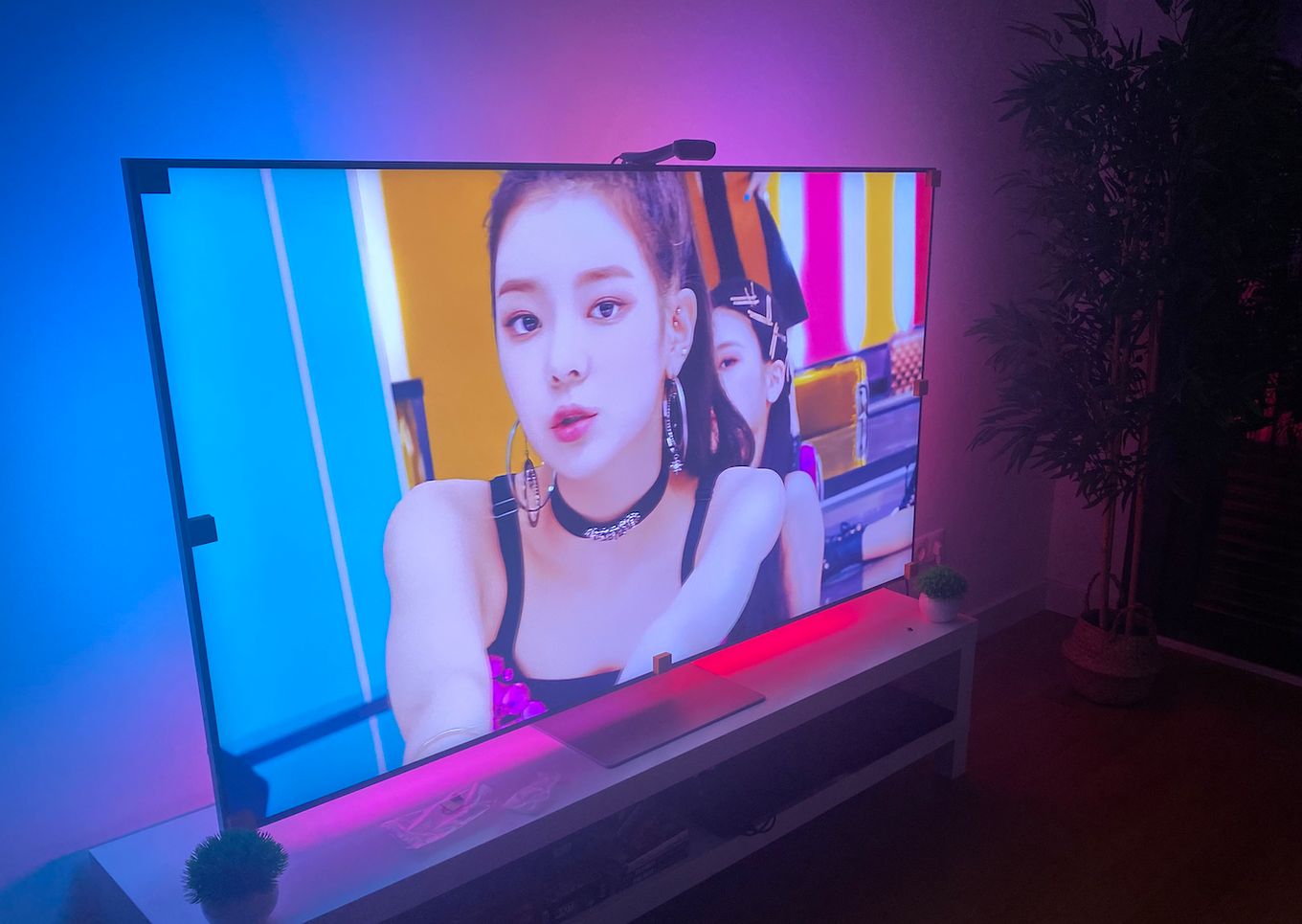 The Govee TV Backlight T2 is a serious upgrade to my TV