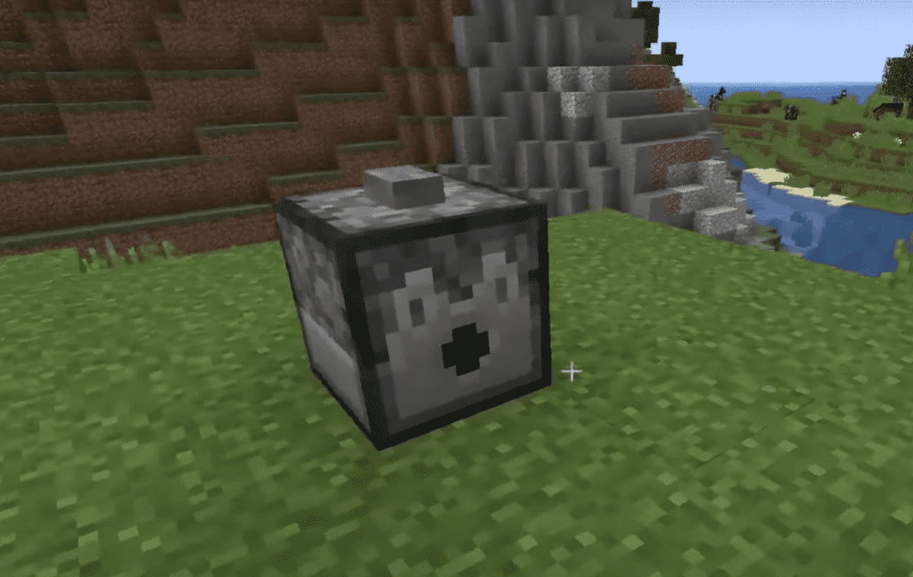 Single Dispenser in Minecraft 