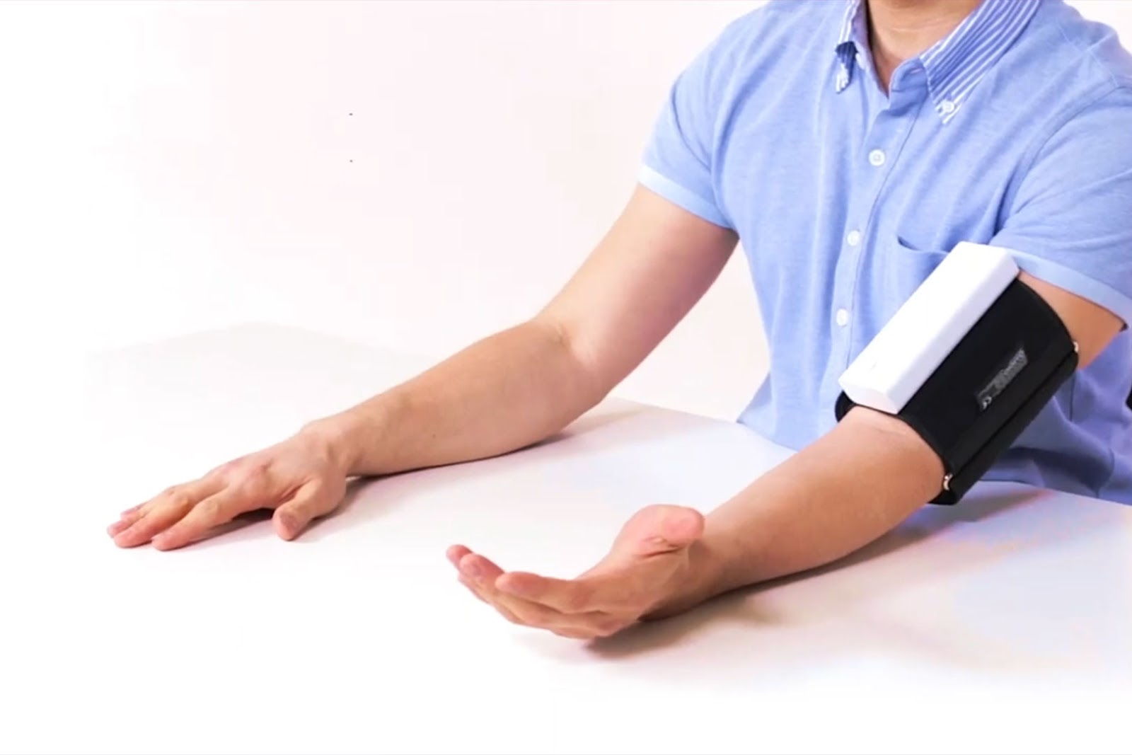 Put Cuff Arm Measure Blood Pressure Apple Watch